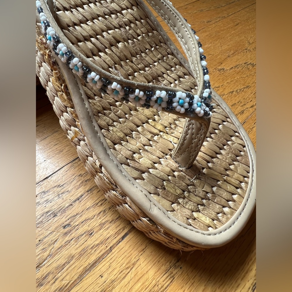 Sandals - Picture 2 of 5